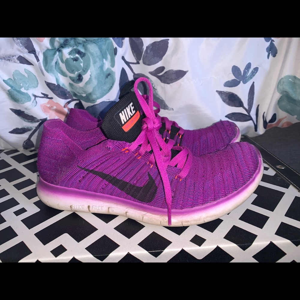 Nike Free Runs 5.0